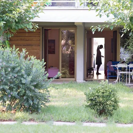 Ideal Stopover Beach House For Travellers & Families