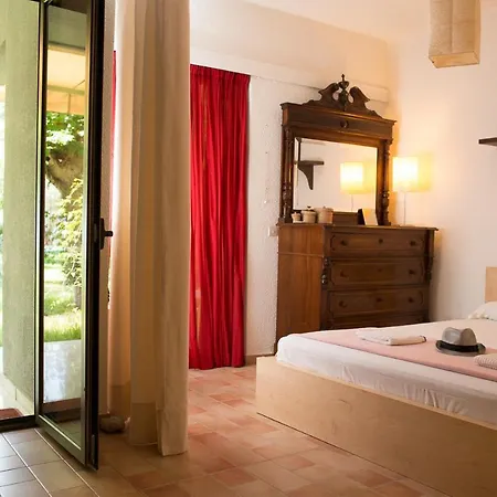 Ideal Stopover Beach House For Travellers & Families